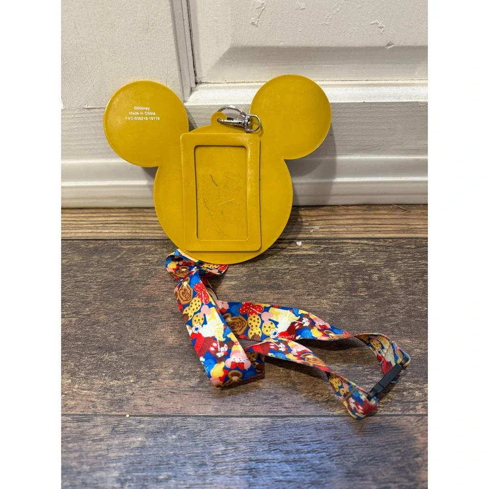 Disney Mickey Mouse Donut Lanyard ID‎ Holder Silicone Snack Pattern